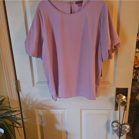 VINCE CAMUTO LILAC BUBBLE BLOUSE - Picture 5 of 8